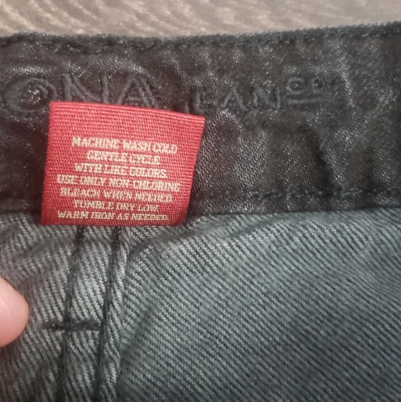 4/25$ Arizona Jean Co Distressed Denim High Rise Shorts - Picture 8 of 8